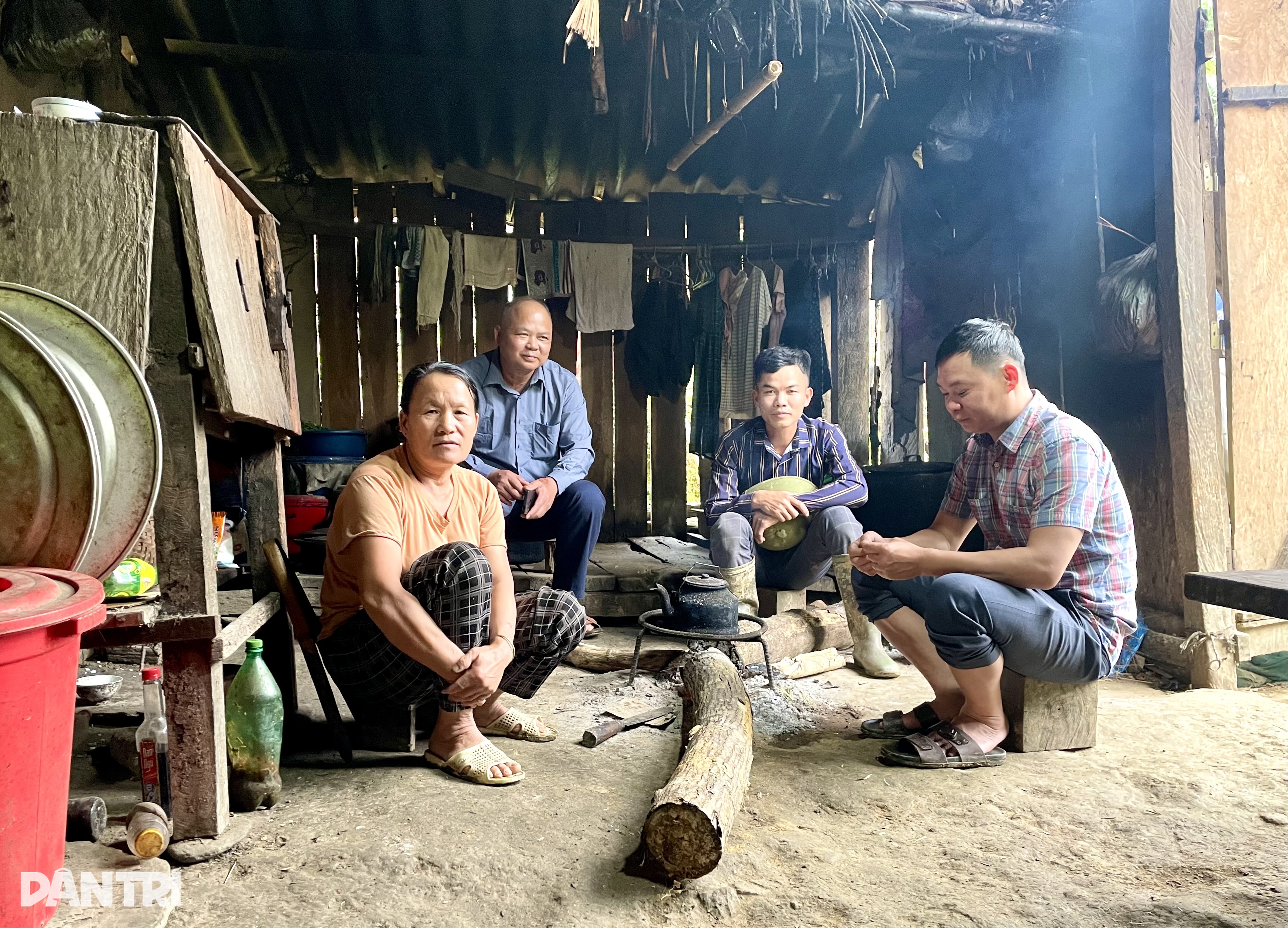 Những dấu chân thầm lặng trên hành trình xây nhà Nhân ái - 2