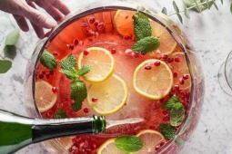 Uống rượu bia ngày Tết: Những điều ai cũng cần biết để tránh hại gan, não và tim mạch