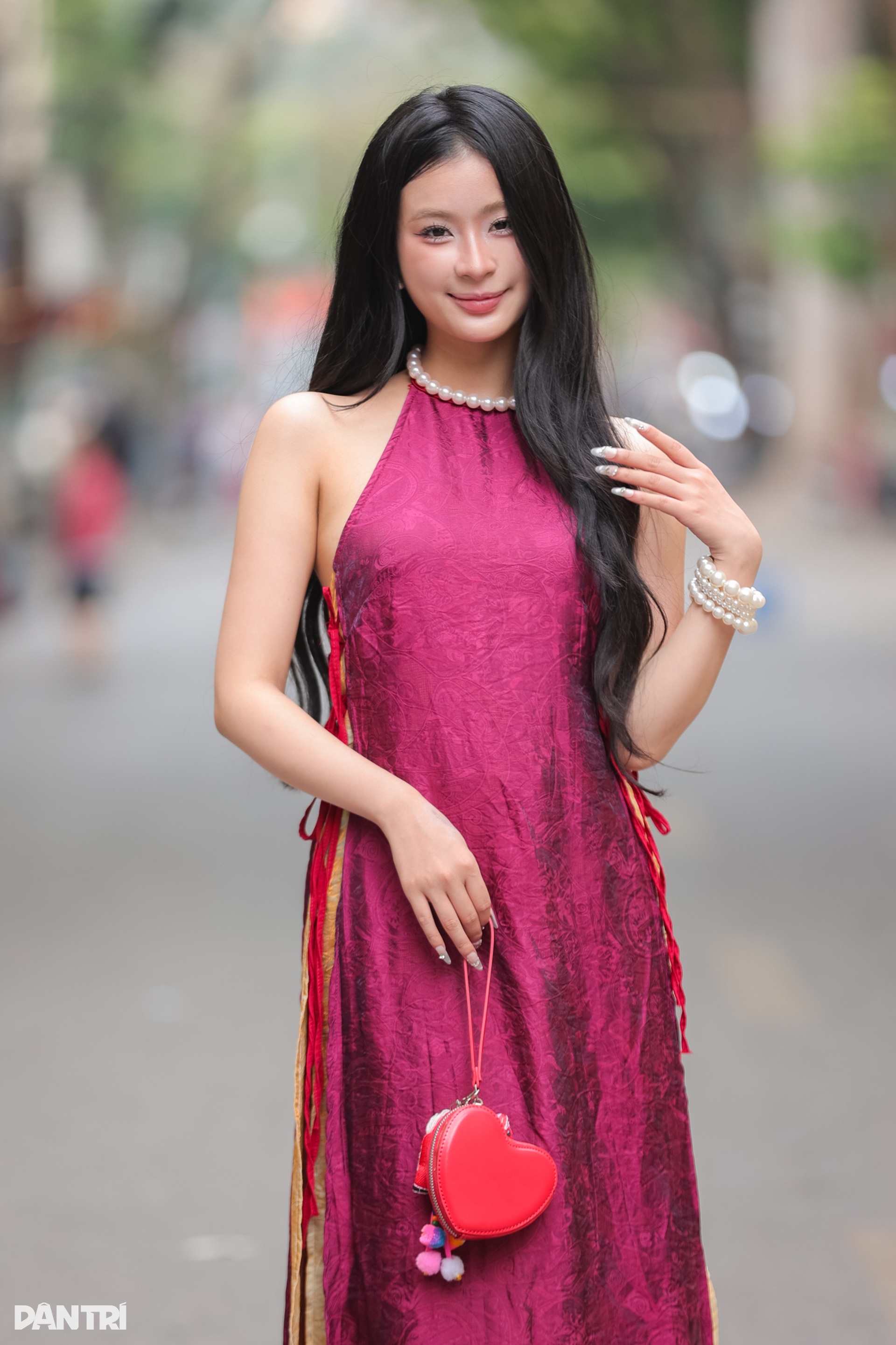 Con gái ông trùm phim “Cách em 1 milimet” gây bất ngờ với hình ảnh đời thực - 9 Con gái ông trùm phim “Cách em 1 milimet” gây bất ngờ với hình ảnh đời thực - 9