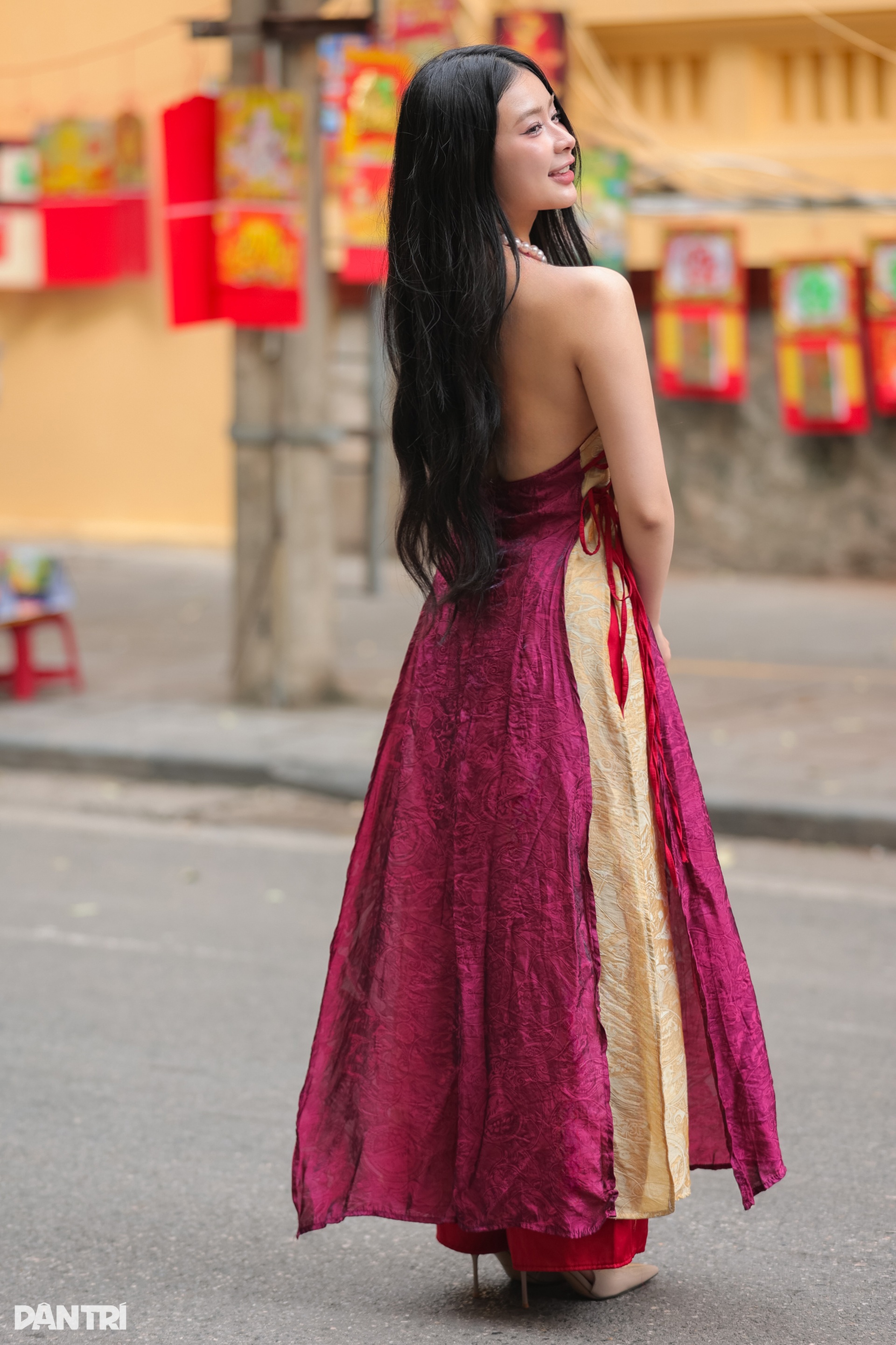 Con gái ông trùm phim “Cách em 1 milimet” gây bất ngờ với hình ảnh đời thực - 13 Con gái ông trùm phim “Cách em 1 milimet” gây bất ngờ với hình ảnh đời thực - 13