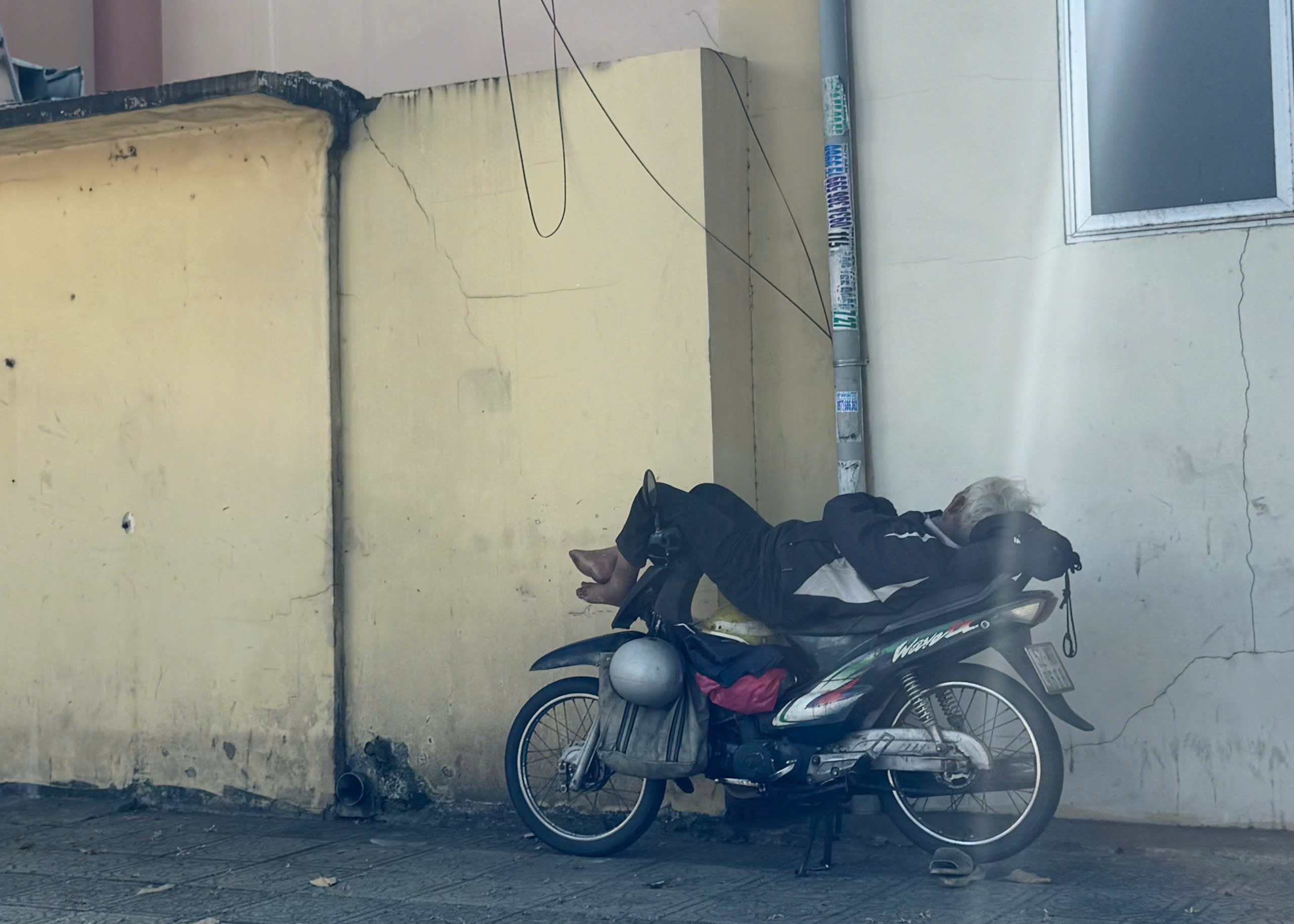 Xe ôm và 'bão' xe công nghệ ở TP.HCM: Phận đời cố giữ 'cần câu cuối'- Ảnh 3.