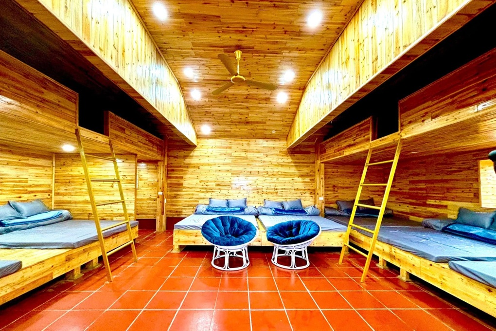 Khách Hà Nội bị homestay xếp ở phòng kho, ăn lẩu gà 1,2 triệu đồng - 3