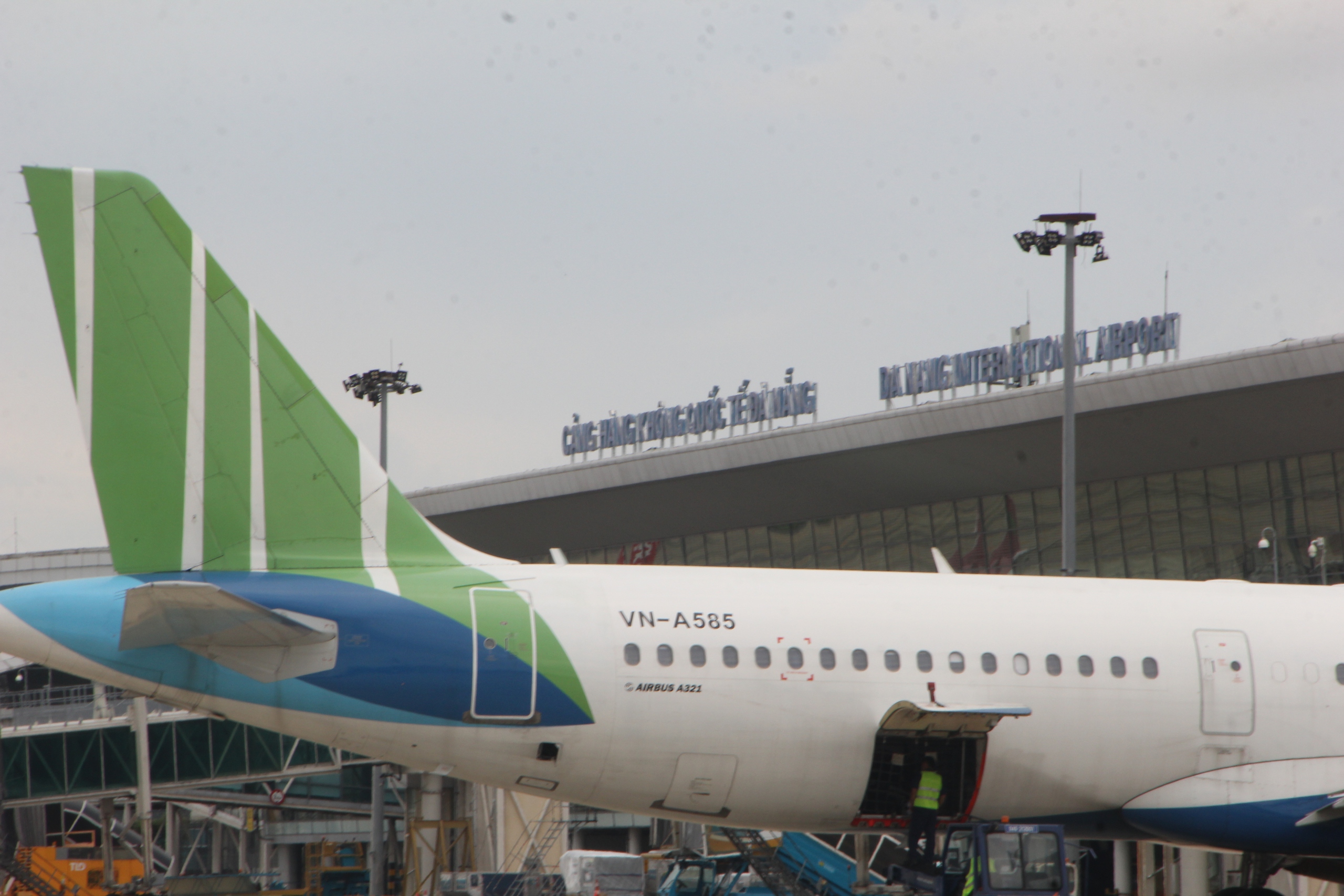 Flycam liên tục hoạt động trái phép trong vùng trời Đà Nẵng, cảng hàng không đề xuất gì? - Ảnh 2.