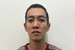 Vừa ra tù đã đi trộm xe máy, bỏ chạy gần 6 km thì bị CSGT bắt giữ