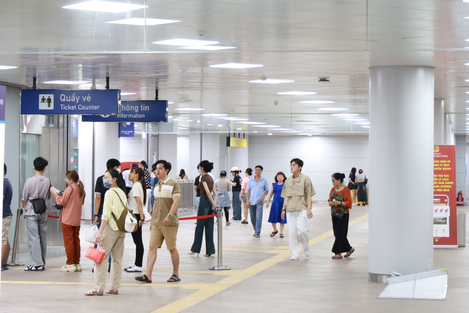 Hơn nửa triệu lượt khách đi metro Bến Thành 2 Hơn nửa triệu lượt khách đi metro Bến Thành - Suối Tiên dịp Tết Bính Ngọ - Ảnh 2.