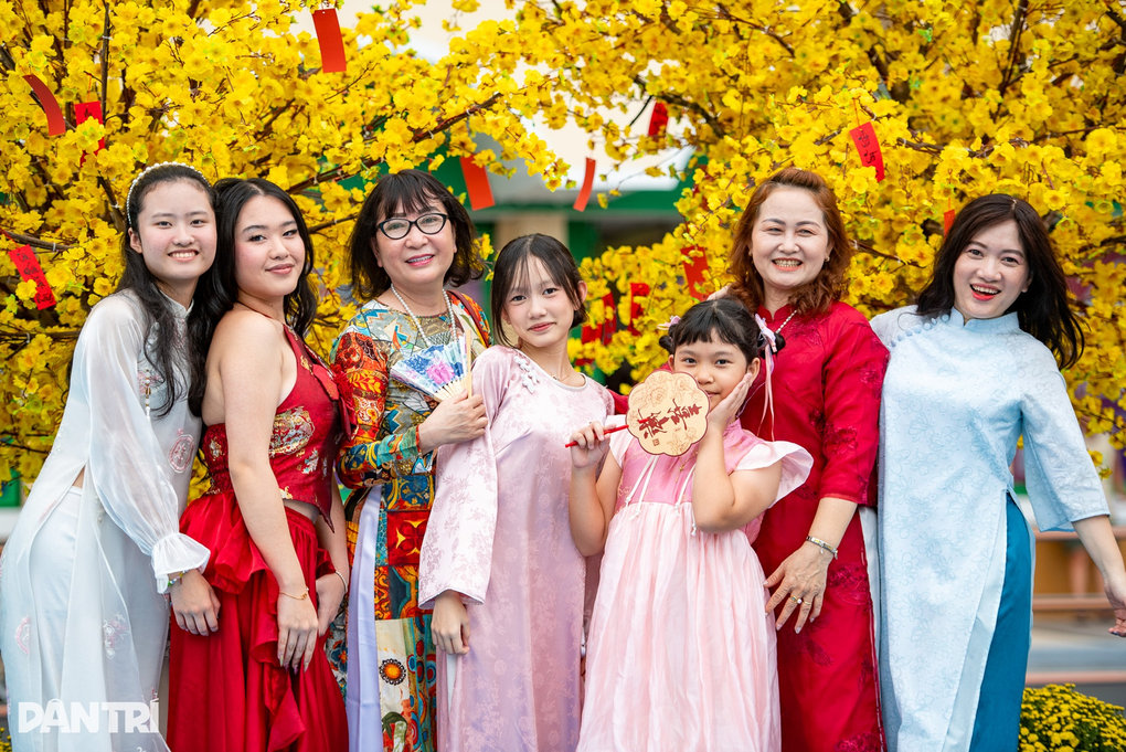 Du lịch Tết lập kỷ lục 14 triệu lượt khách, nhiều tỉnh thắng đậm - 3