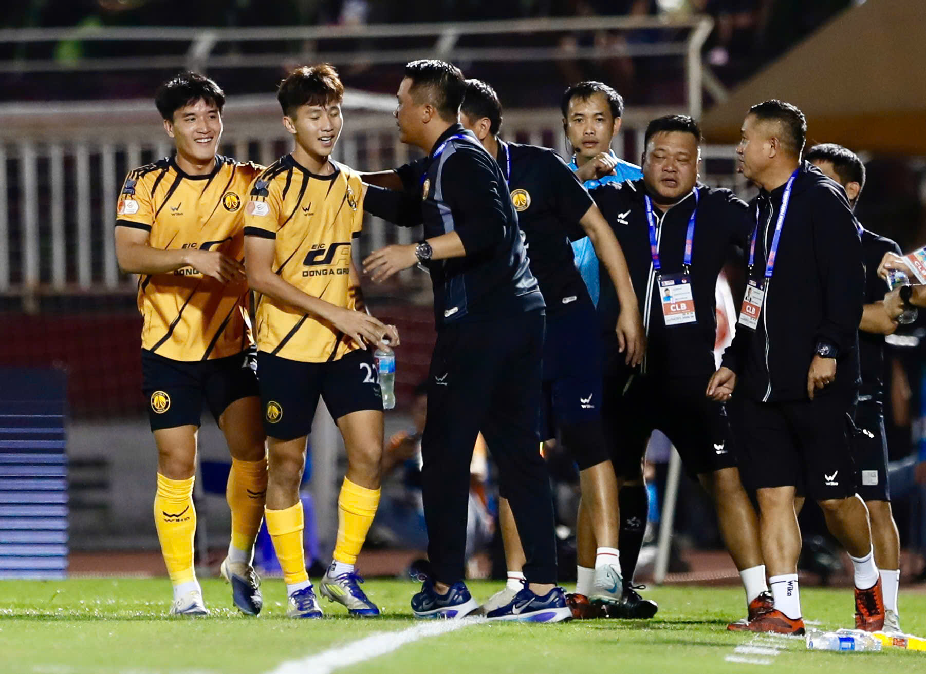 CLB Thanh Hóa nín thở chờ 3 tỉ đồng gỡ án phạt FIFA, V-League sẽ lại vui?- Ảnh 2.