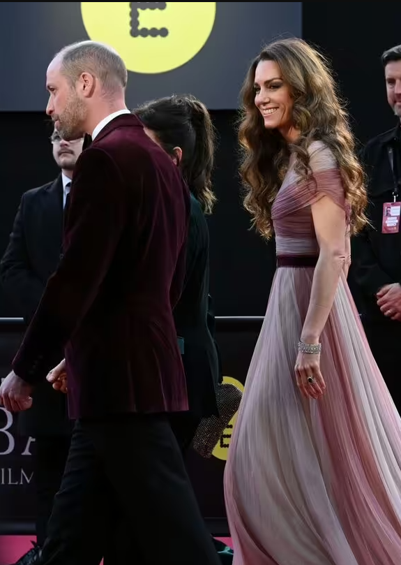 Vợ chồng William - Kate lộng lẫy chiếm sóng BAFTA 2026: Lời thú nhận bất ngờ và lý do Vương phi 
