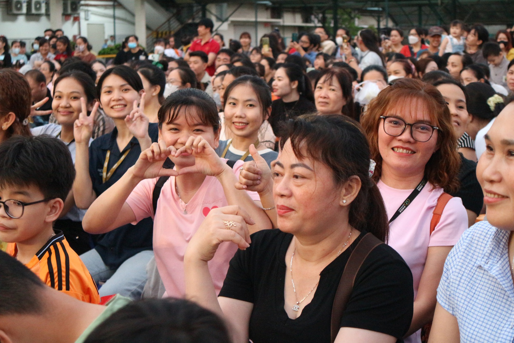 Sau mức thưởng 4 tháng lương, doanh nghiệp lì xì đầu năm thế nào?- Ảnh 3.