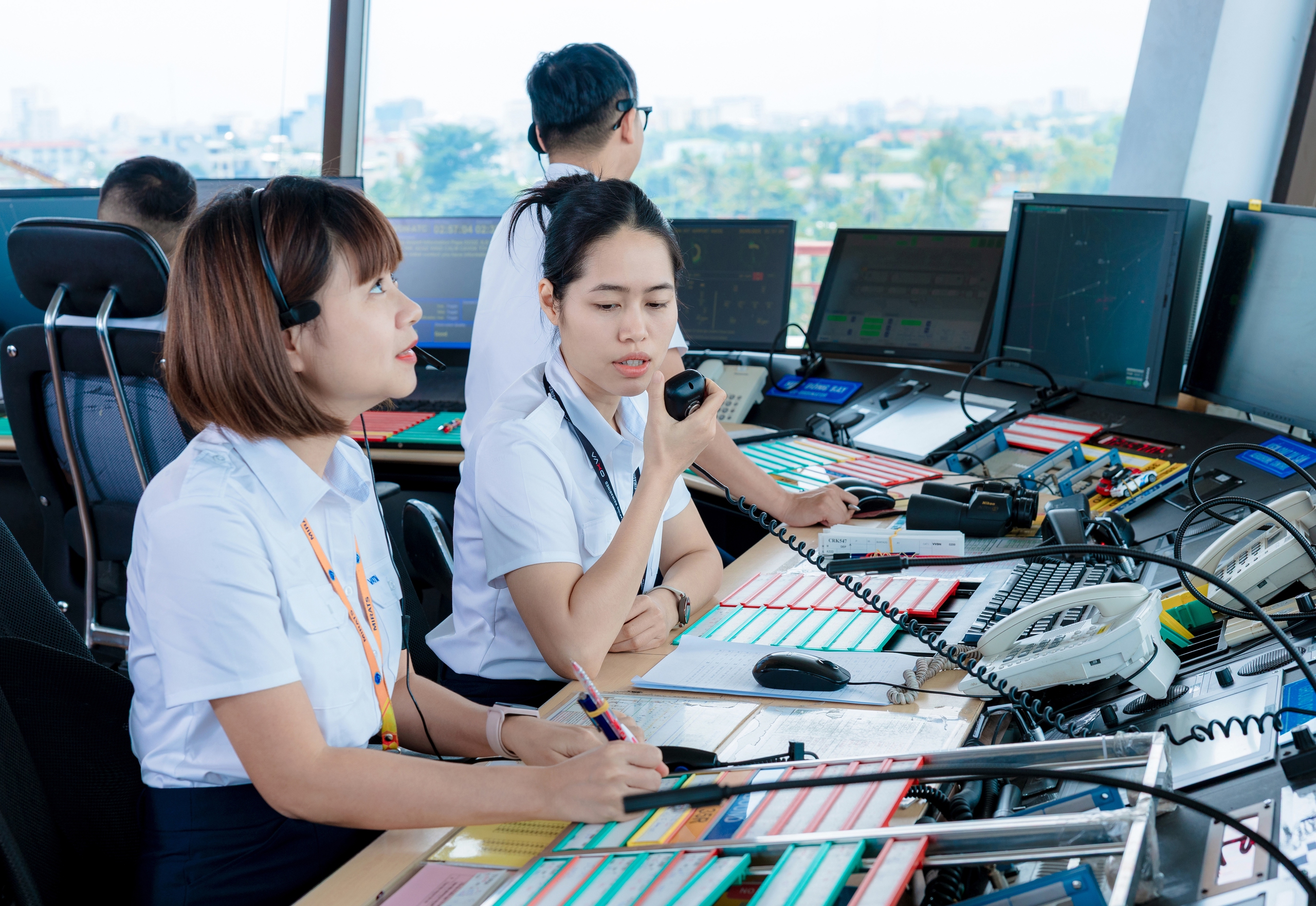 VATM điều hành gần 45.000 chuyến bay an toàn trong cao điểm Tết Bính Ngọ 2026 - Ảnh 3.