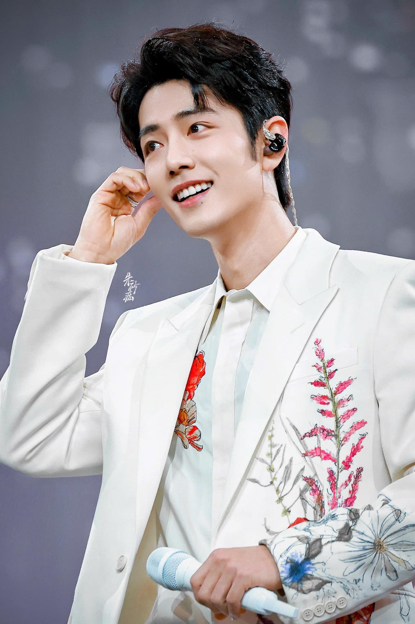 Trung Quốc có duy nhất 1 mỹ nam mang khí chất quốc thái dân an, đẹp như trăng sáng ai nhìn cũng được chữa lành- Ảnh 3.