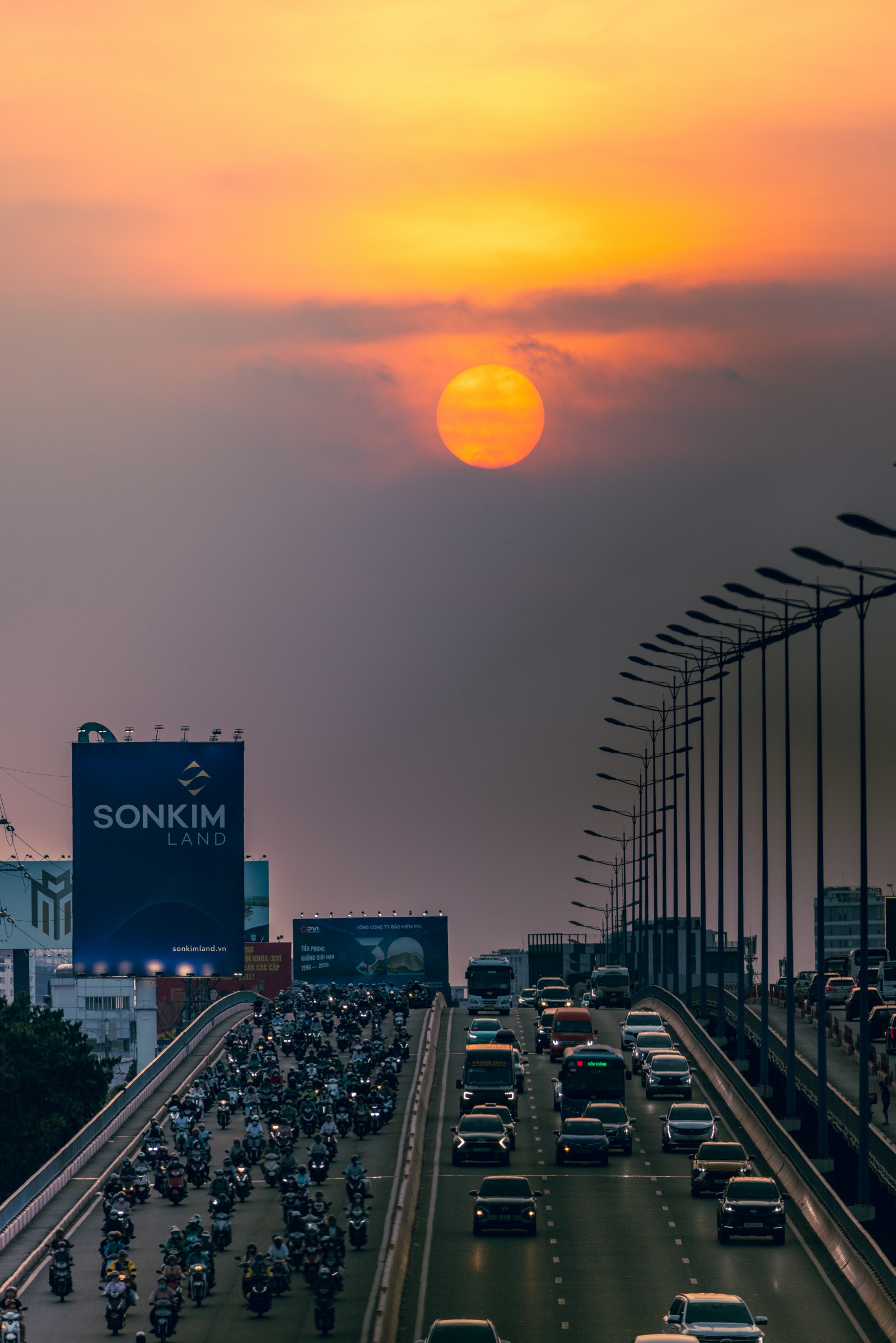 Cảnh tượng đẹp choáng ngợp chiều mùng 7 ở TP.HCM- Ảnh 5.