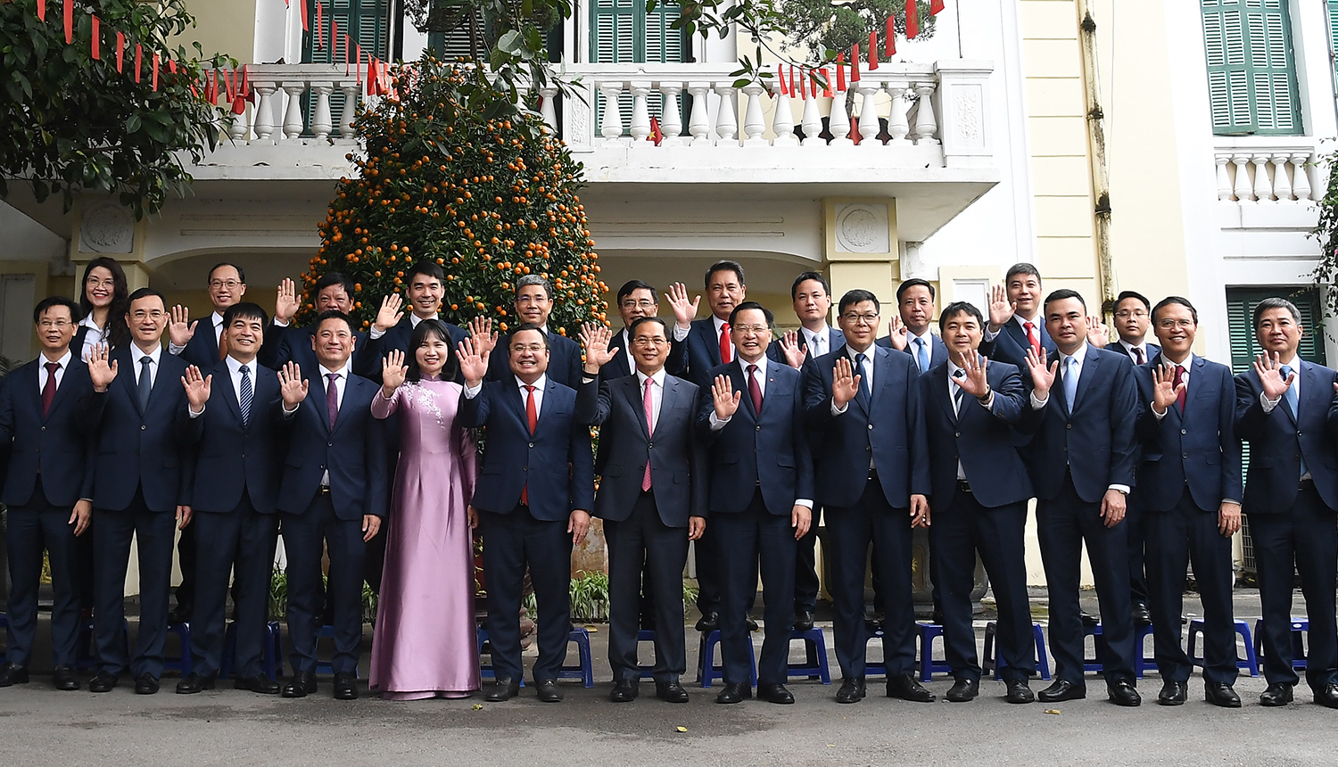 Phó Thủ tướng Bùi Thanh Sơn thăm, làm việc với 4 Tập đoàn về công nghiệp, năng lượng- Ảnh 3. Phó thủ tướng giao nhiệm vụ cho bốn tập đoàn năng lượng, đẩy nhanh loạt dự án trọng điểm - Ảnh 3.