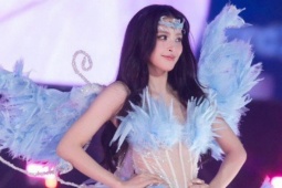 Hoa hậu Trần Tiểu Vy lên tiếng vụ bị nghi "quảng cáo cho web cá độ"