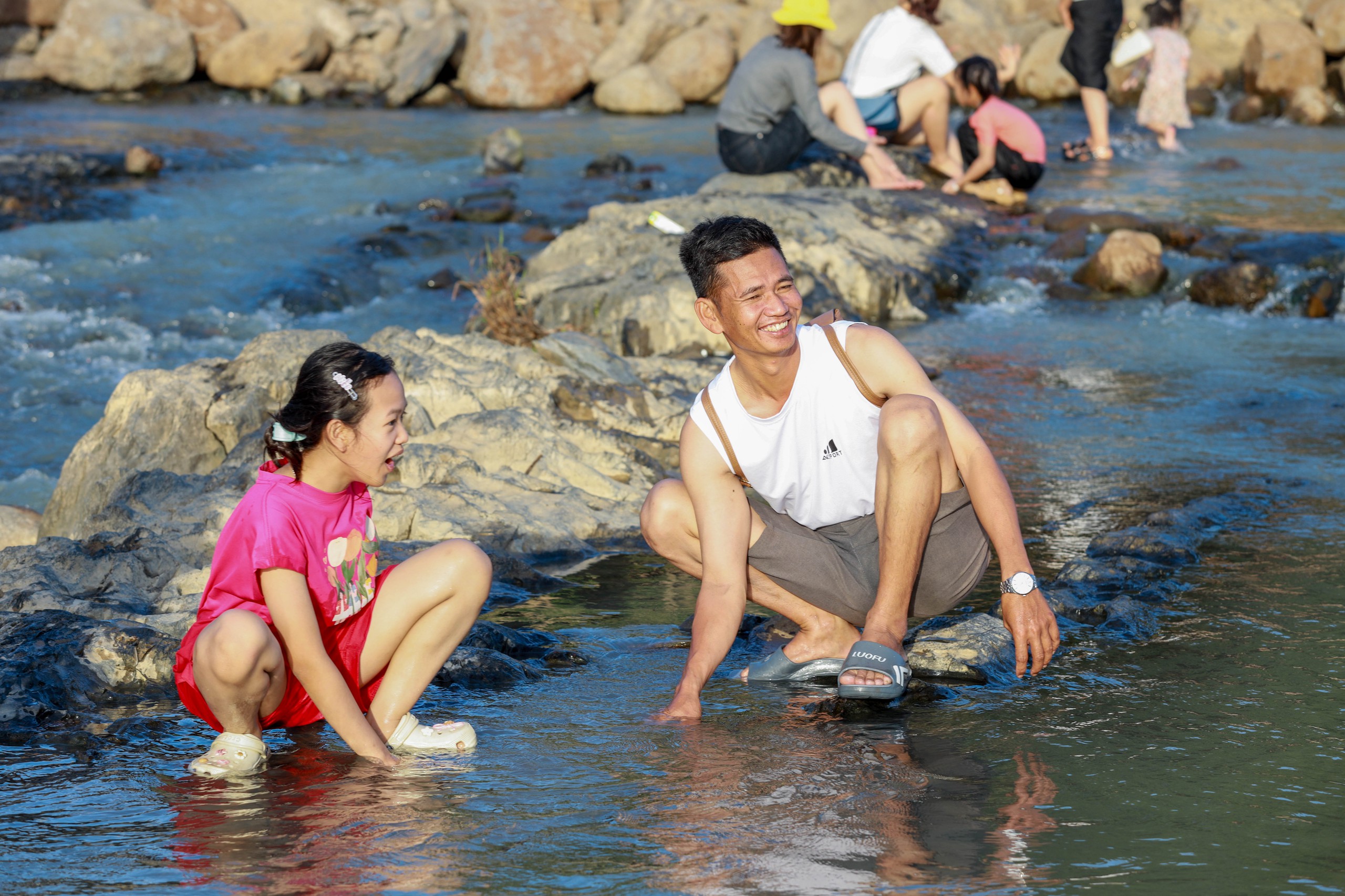 Thác Dray Nur hồi sinh ngoạn mục sau bão lũ , đón xuân Bính Ngọ 2026 - Ảnh 5. Thác Dray Nur hồi sinh ngoạn mục sau bão lũ , đón xuân Bính Ngọ 2026 - Ảnh 5.