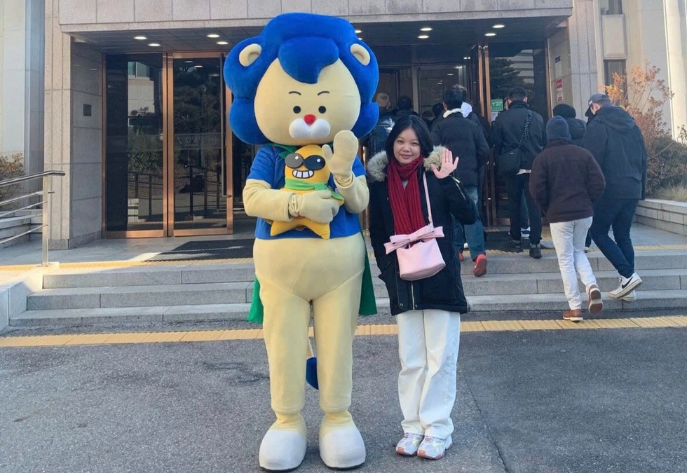 Thủ khoa “trường nhà giàu” kể trải nghiệm khủng hoảng đời sinh viên - 9