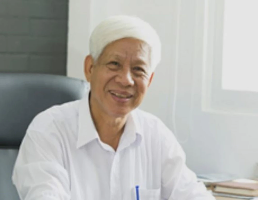 Ông Phạm Xuân Hồng, Chủ tịch Hội Dệt may Thêu đan TP.HCM hinh 5 2 5.JPG