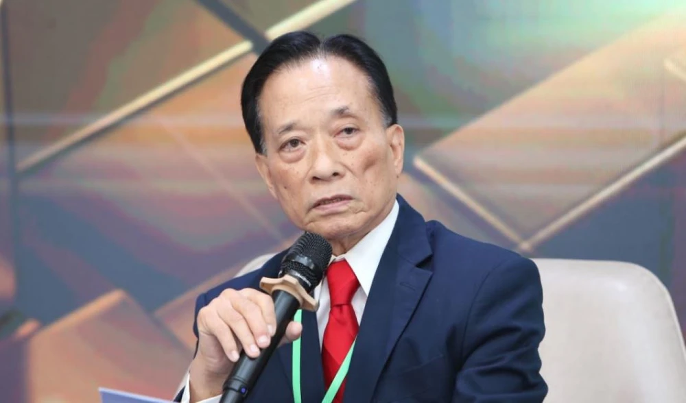 Tiến sĩ Nguyễn Trí Hiếu, chuyên gia kinh tế hinh 5 2 6.JPG