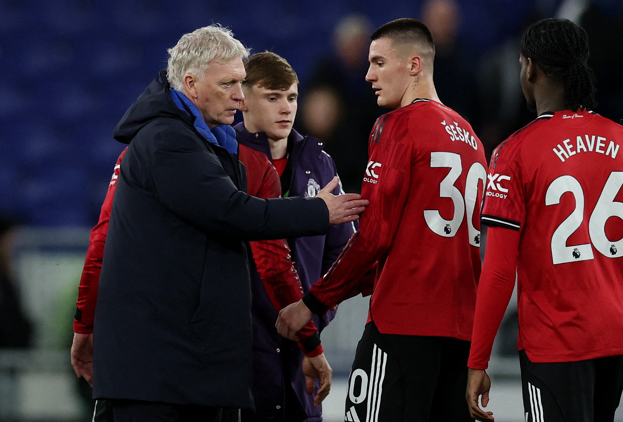 HLV Everton cay đắng thừa nhận M.U thắng may mắn, HLV Carrick ca ngợi hết lời 2 nhân vật đặc biệt- Ảnh 6.