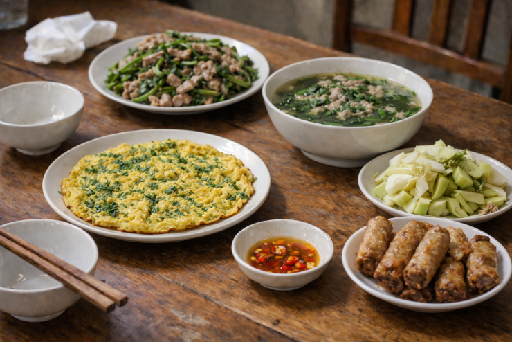 Mâm cơm gia đình truyền thống – gợi ý món ngon mỗi ngày thanh đạm, dễ nấu.