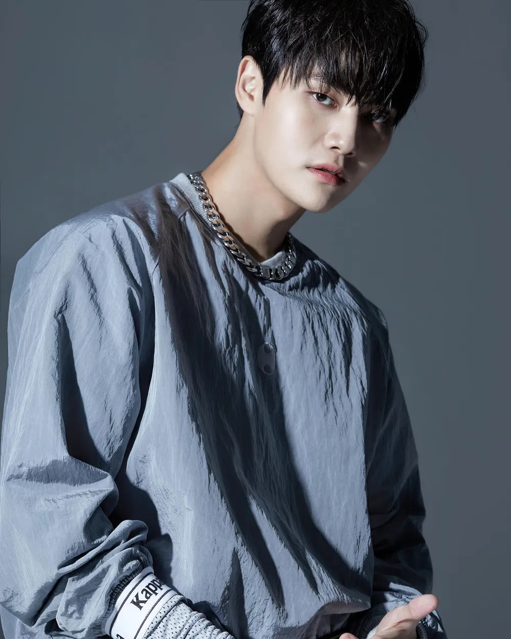 "Anh sếp showbiz" bị truy đuổi trong đêm, tính mạng ngàn cân treo sợi tóc 3 1771901279 357 Anh sep showbiz bi truy duoi trong dem tinh mang