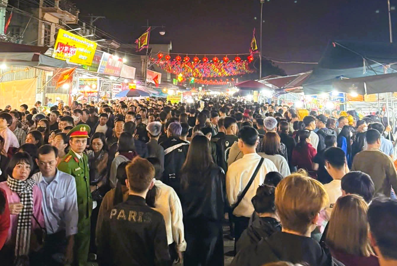 - Ảnh 2. - Ảnh 2.