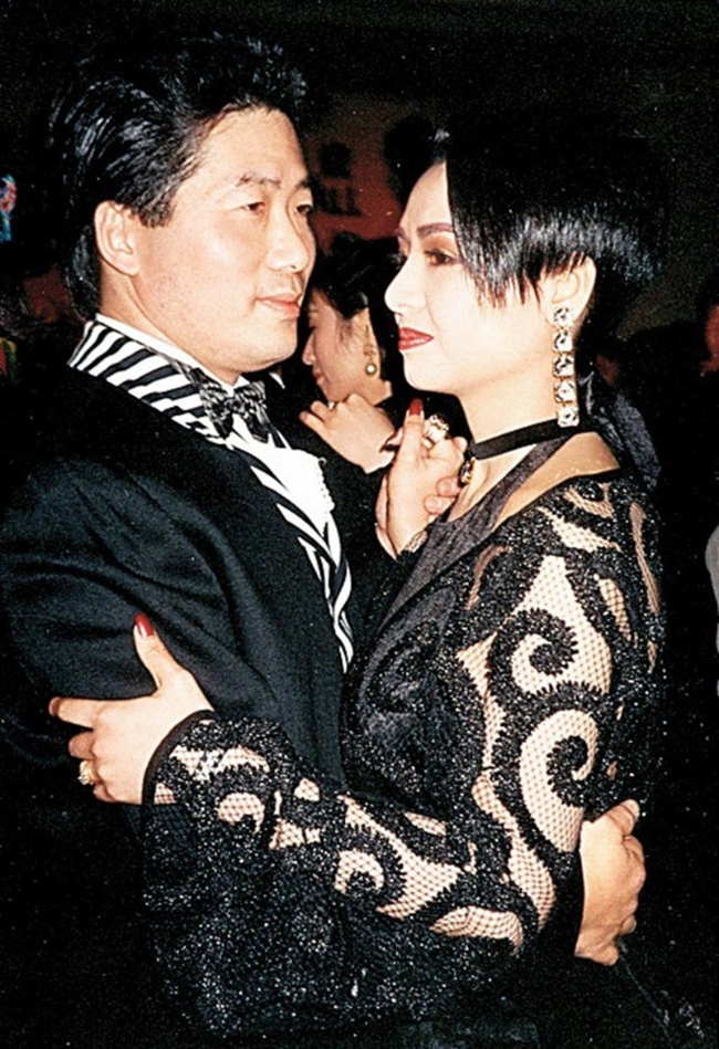 Sững sờ không nhận ra 