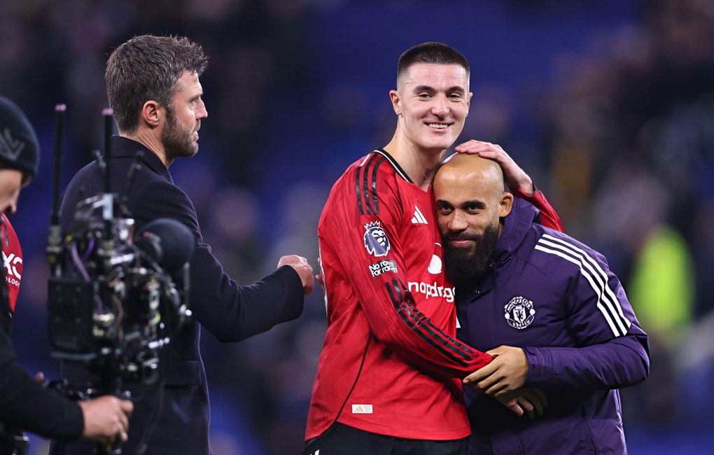 Man Utd thắng Everton: Dấu ấn tam tấu 207 triệu bảng - 2