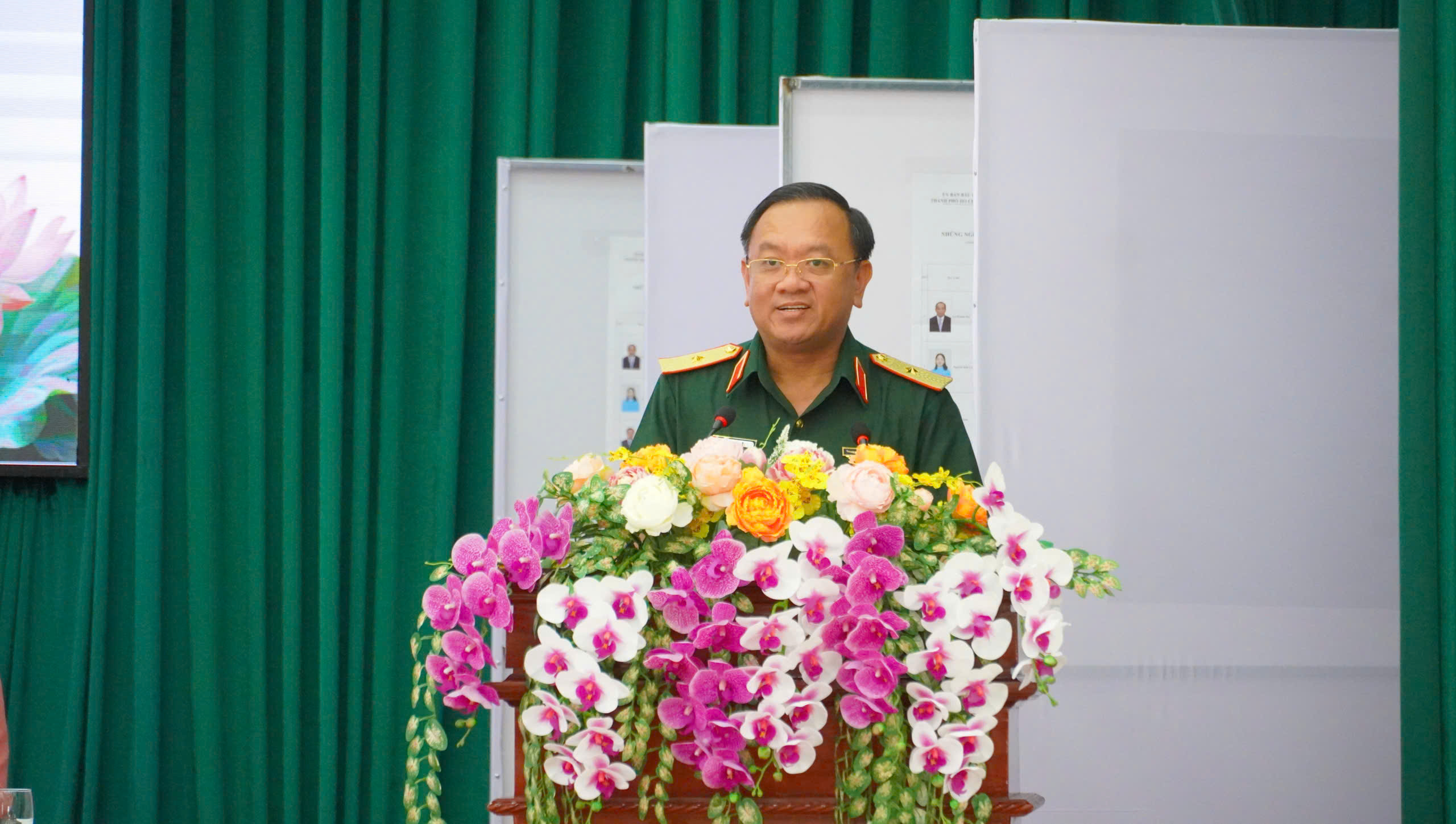 Ứng cử viên Đại biểu Quốc hội và HĐND TPHCM tiếp xúc cử tri tại phường Phước Thắng - Ảnh 3.