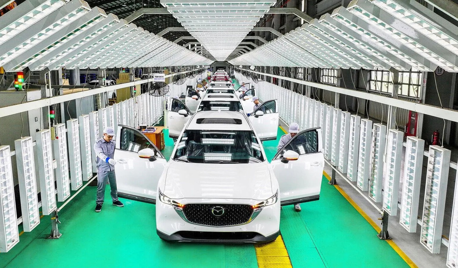 THACO tham vọng thành lập thương hiệu ô tô riêng, nối gót VinFast - Ảnh 2.