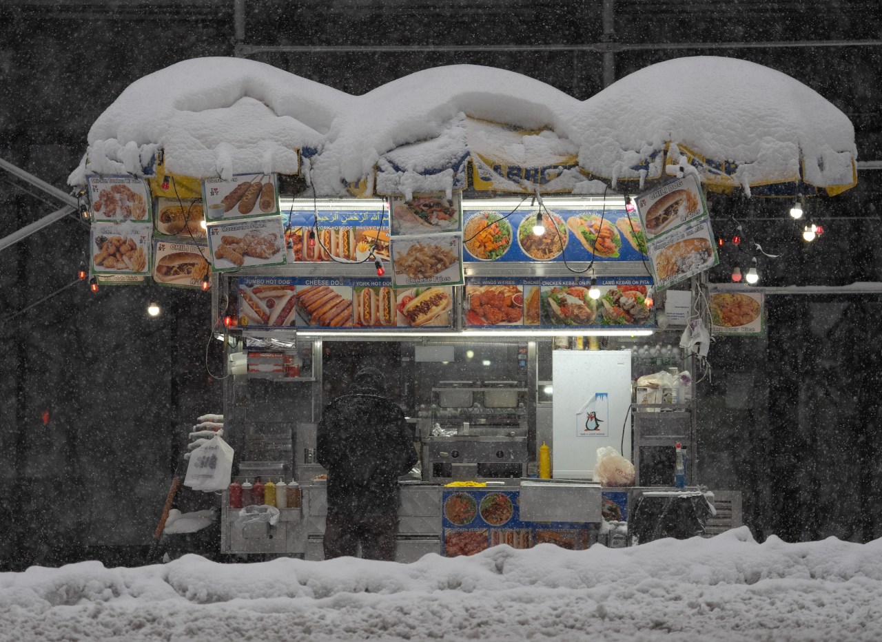 Vừa tỉnh dậy, New York đã hóa xứ tuyết, nhưng phía sau khung cảnh cổ tích này là gì?- Ảnh 17.