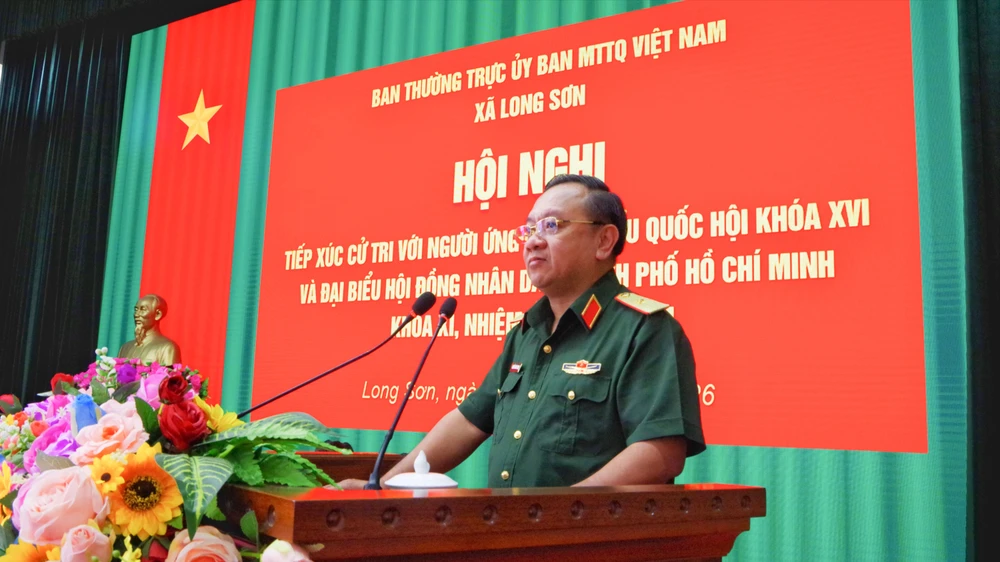 4. ứng cử viên trình bày chương trình hành động vận động bầu cử.jpg