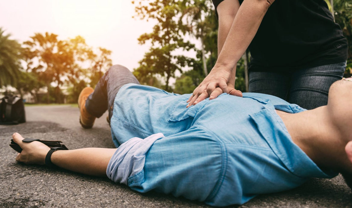 Cứu bạn thoát chết khỏi tai nạn xe hơi, cô gái bị đòi bồi thường 101 tỷ đồng- Ảnh 2.