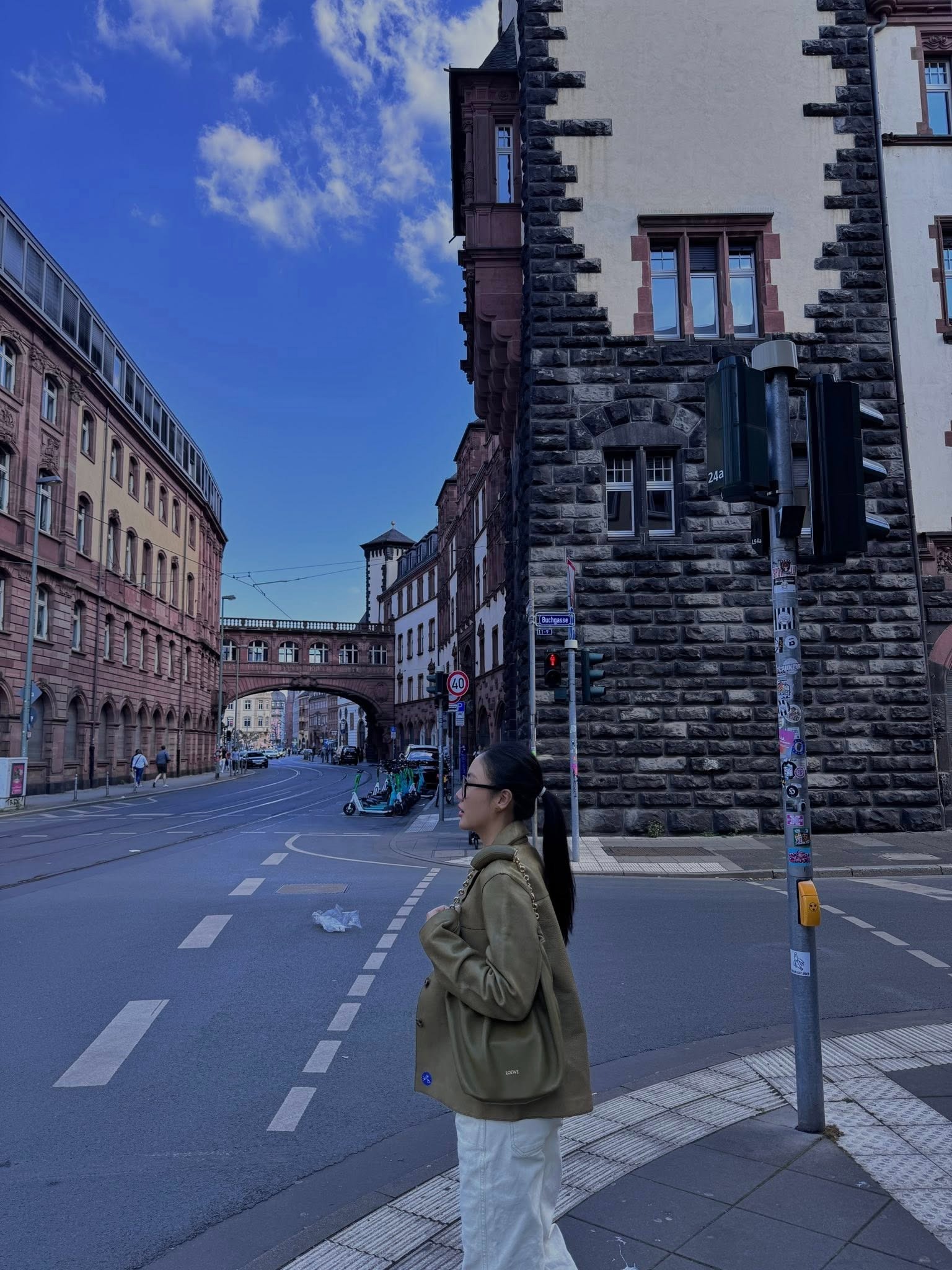 Cô gái hot nhất Thỏ Ơi!!: Thoại câu nào cũng chấn động, mặc đẹp cả trong phim lẫn ngoài đời- Ảnh 11. Cô gái hot nhất Thỏ Ơi!!: Thoại câu nào cũng chấn động, mặc đẹp cả trong phim lẫn ngoài đời- Ảnh 11.