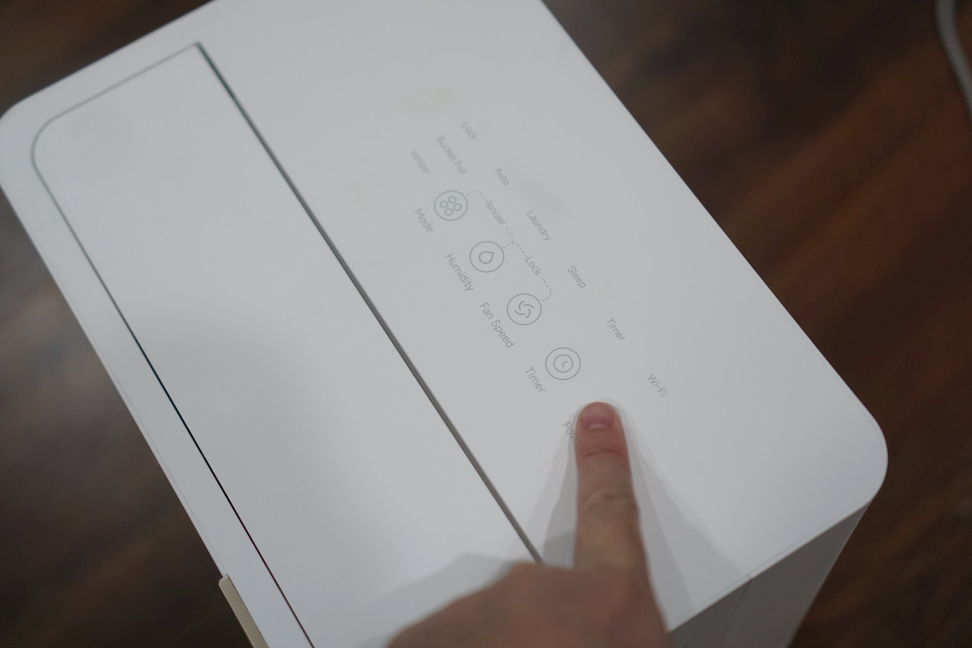 Nồm ẩm miền Bắc đến thật rồi - mẫu máy hút ẩm nhỏ gọn, giá 6,8 triệu này sẽ là lời giải cho ngôi nhà của bạn- Ảnh 7.