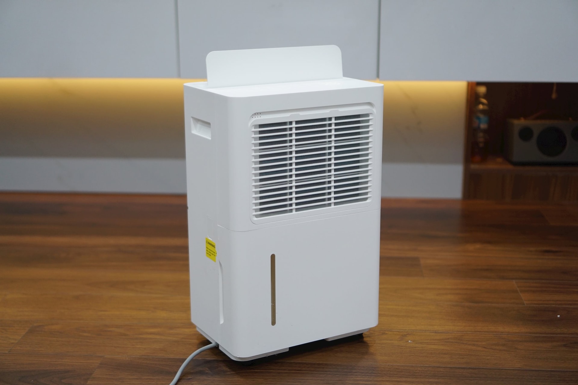 Nồm ẩm miền Bắc đến thật rồi - mẫu máy hút ẩm nhỏ gọn, giá 6,8 triệu này sẽ là lời giải cho ngôi nhà của bạn- Ảnh 11.