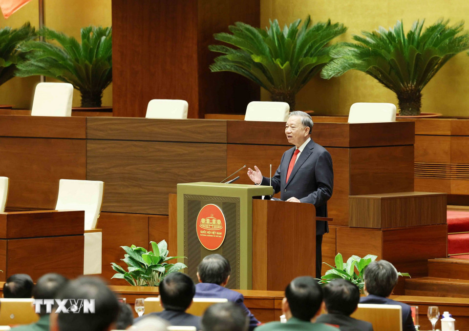 Phát biểu của Tổng Bí thư Tô Lâm tại Hội nghị toàn quốc quán triệt Nghị quyết 79, Nghị quyết 80 2 Phát biểu của Tổng Bí thư Tô Lâm tại Hội nghị toàn quốc quán triệt Nghị quyết 79, Nghị quyết 80 - Ảnh 2.