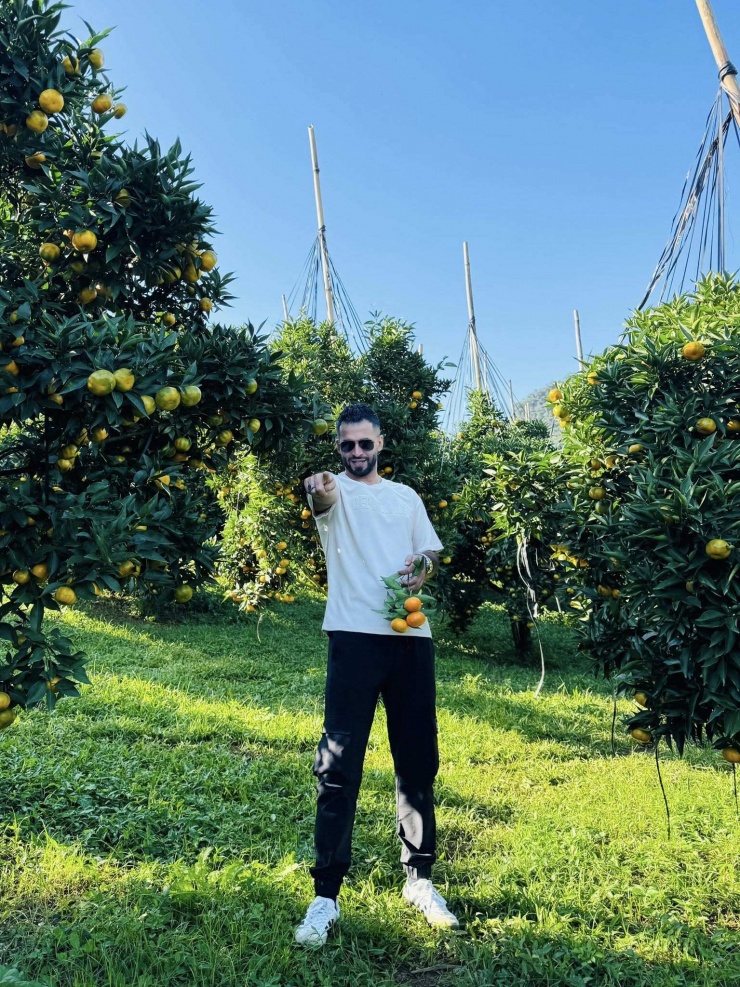 Saleem Hammad đang tiếp tục hành trình làm cầu nối văn hóa của mình một cách thực tế hơn bao giờ hết. (Ảnh: FBNV)