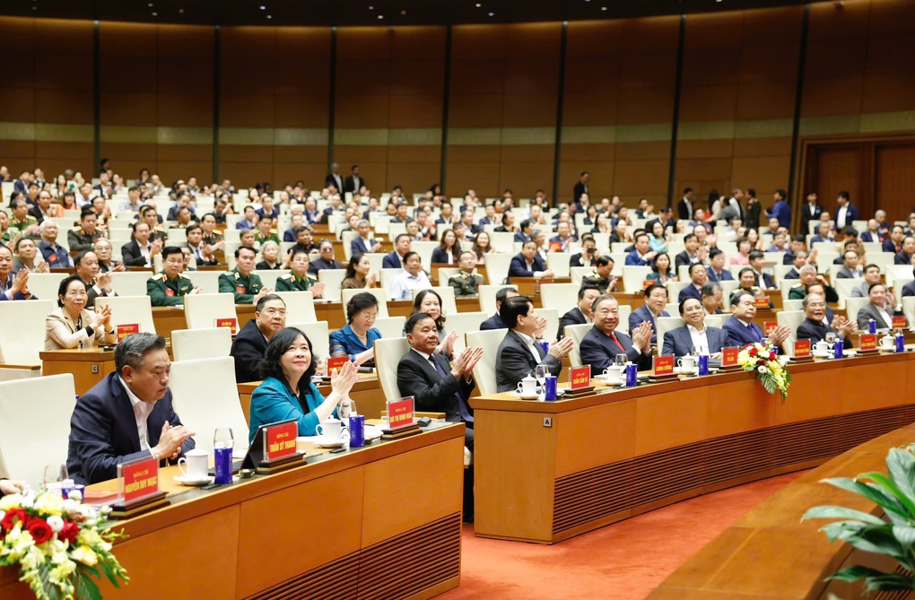 Ông Trịnh Văn Quyết: Khắc phục việc chú trọng kinh tế, coi nhẹ văn hóa - 2