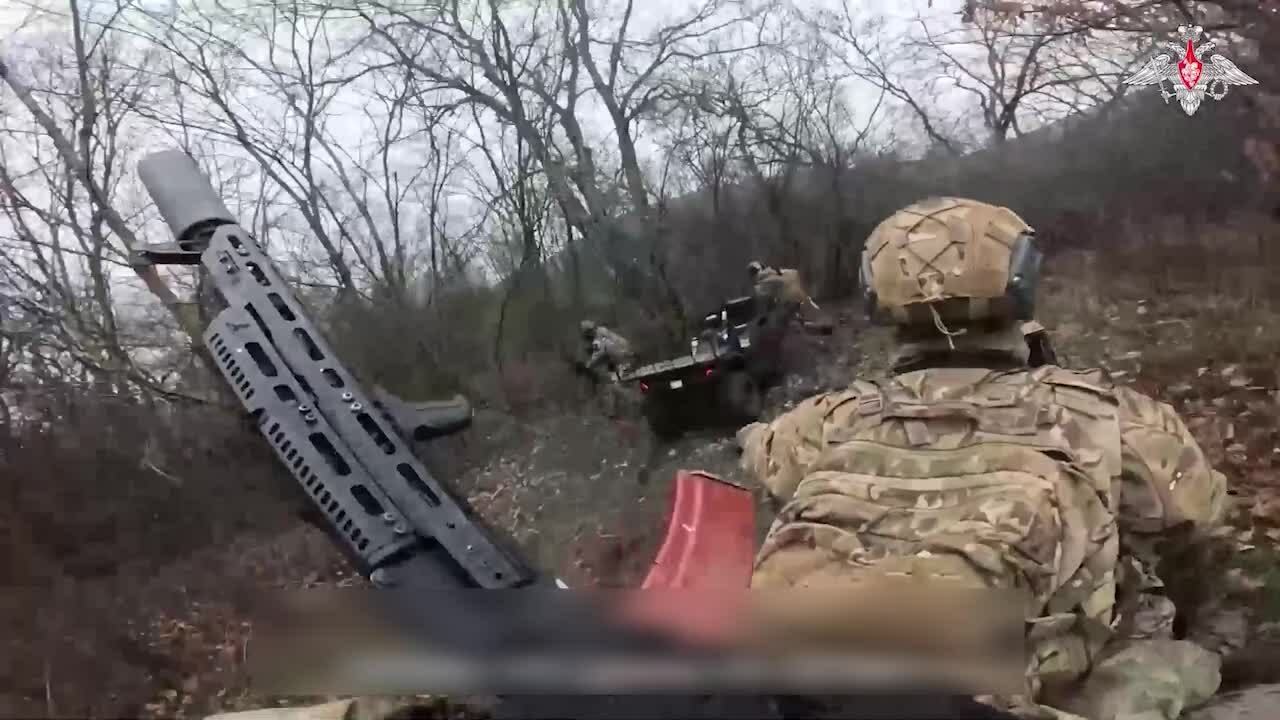 'Chiến thuật nghìn vết cắt' của Nga xé nát phòng tuyến Ukraine