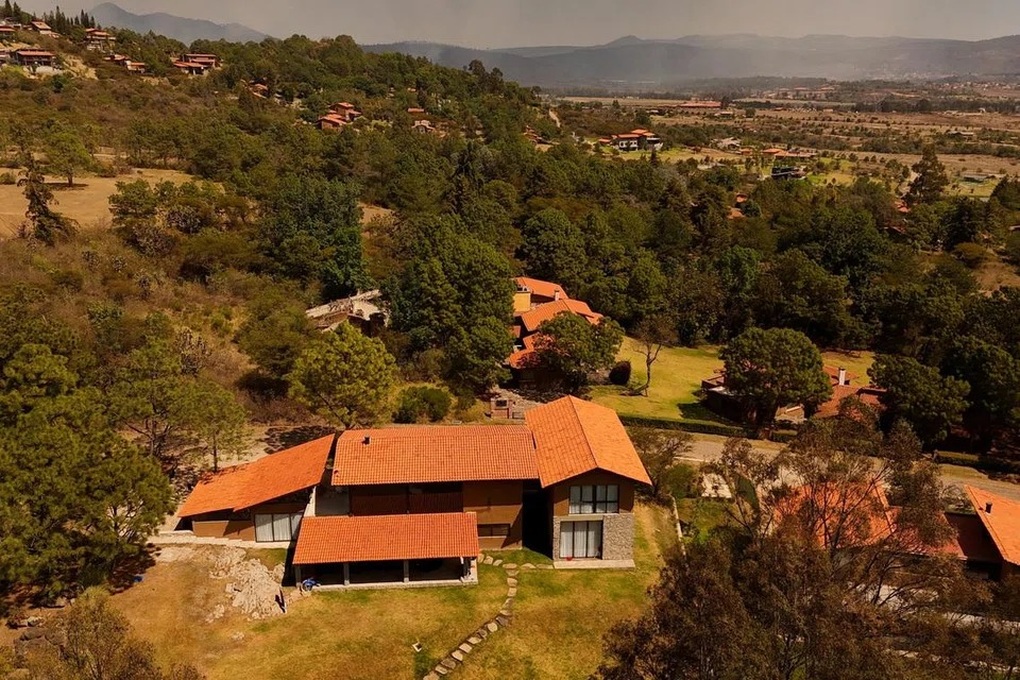 Bên trong biệt thự hạng sang của trùm ma túy khét tiếng Mexico - 2