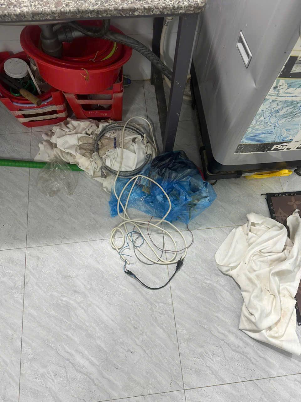 Bắt người chồng sát hại vợ, dựng hiện trường giả 'tai nạn điện' - Ảnh 3.