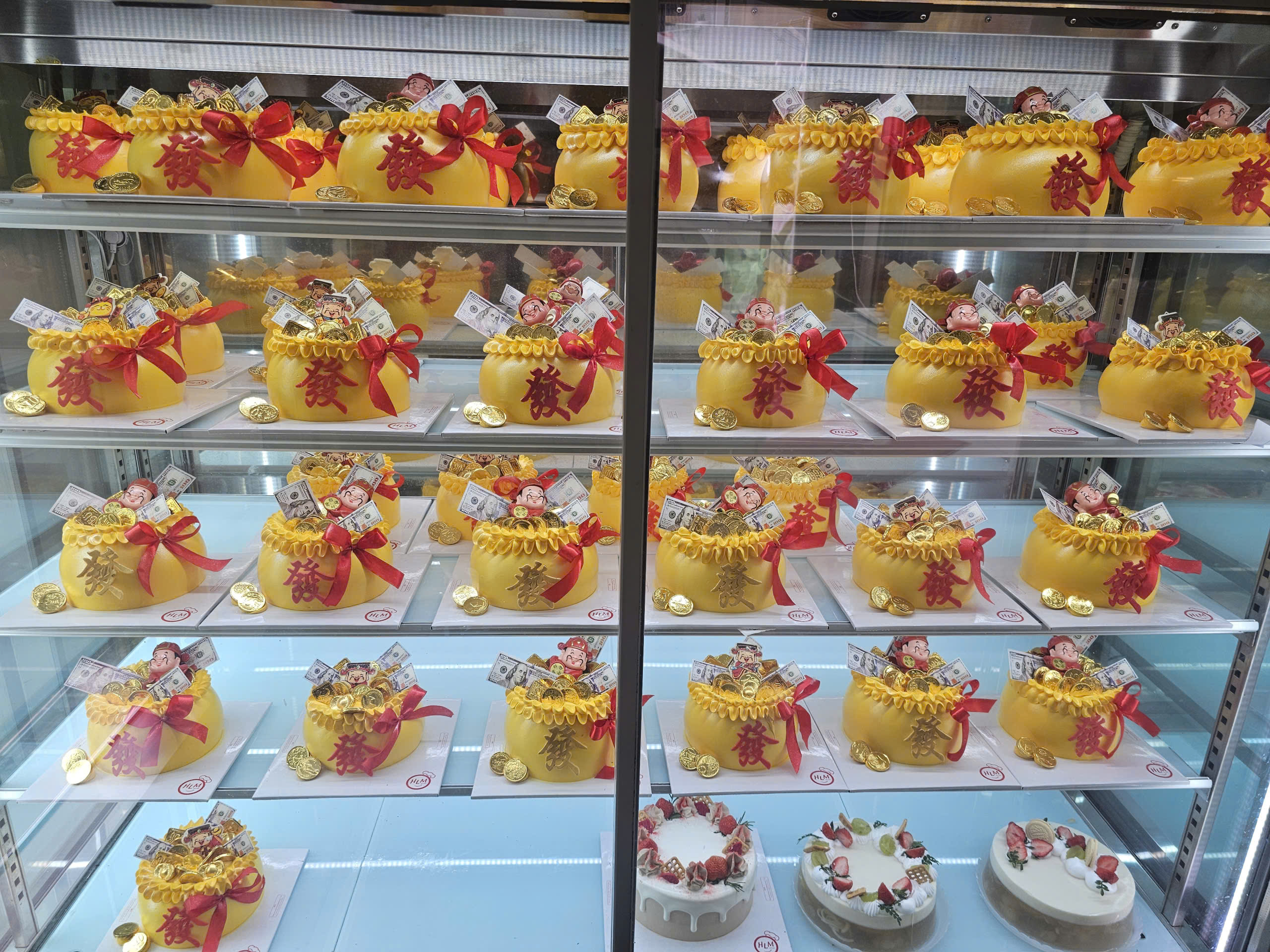 Những mặt hàng “ cháy hàng ” dịp vía Thần Tài 2026 Ngòai vàng bạc - Ảnh 5. Những mặt hàng “ cháy hàng ” dịp vía Thần Tài 2026 Ngòai vàng bạc - Ảnh 5.