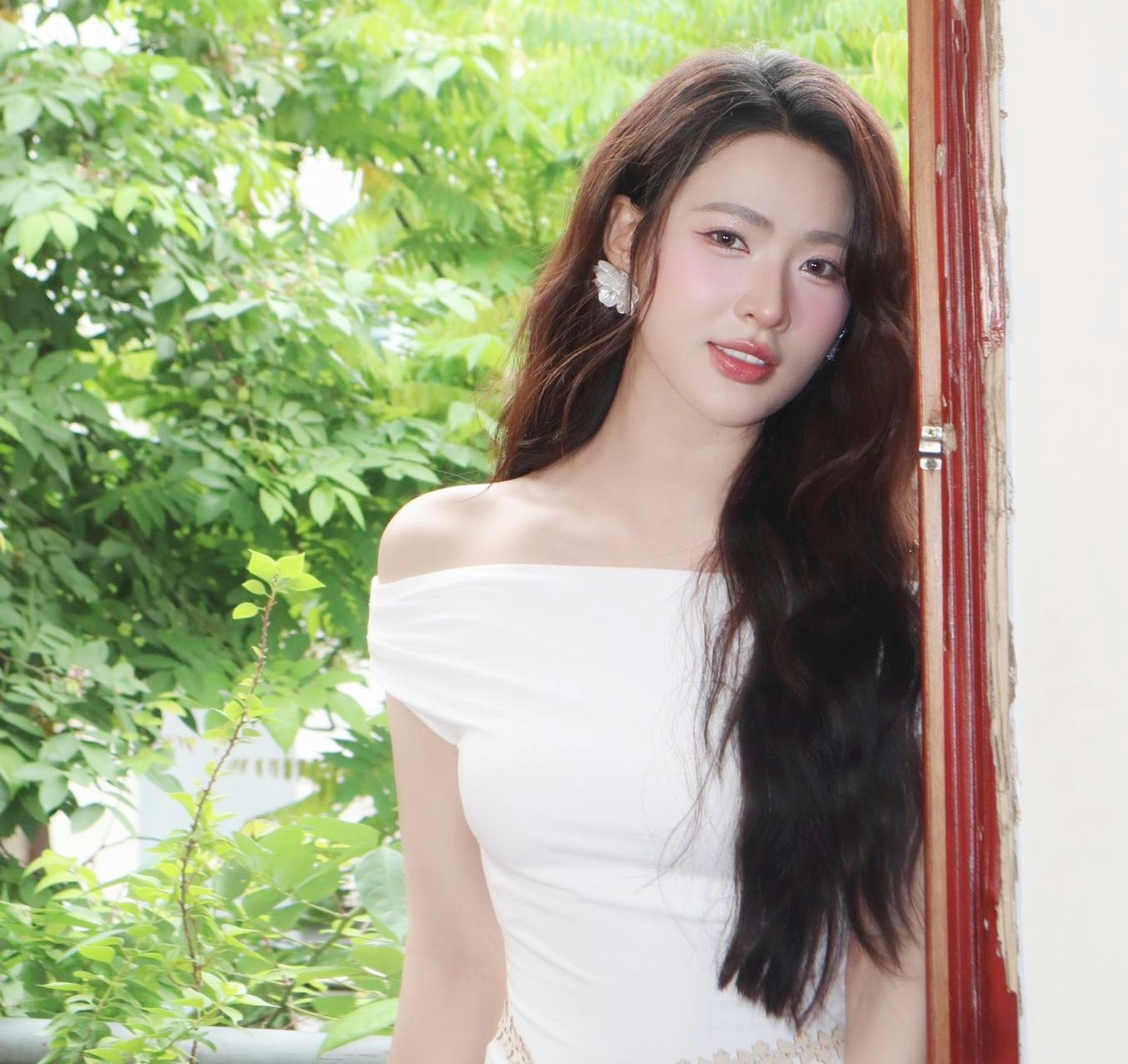 Cả MXH đang bị 1 mỹ nhân tra tấn thính giác: Cứ cất giọng là netizen đòi tắt TV, đích thị em gái Cả MXH đang bị 1 mỹ nhân tra tấn thính giác: Cứ cất giọng là netizen đòi tắt TV, đích thị em gái