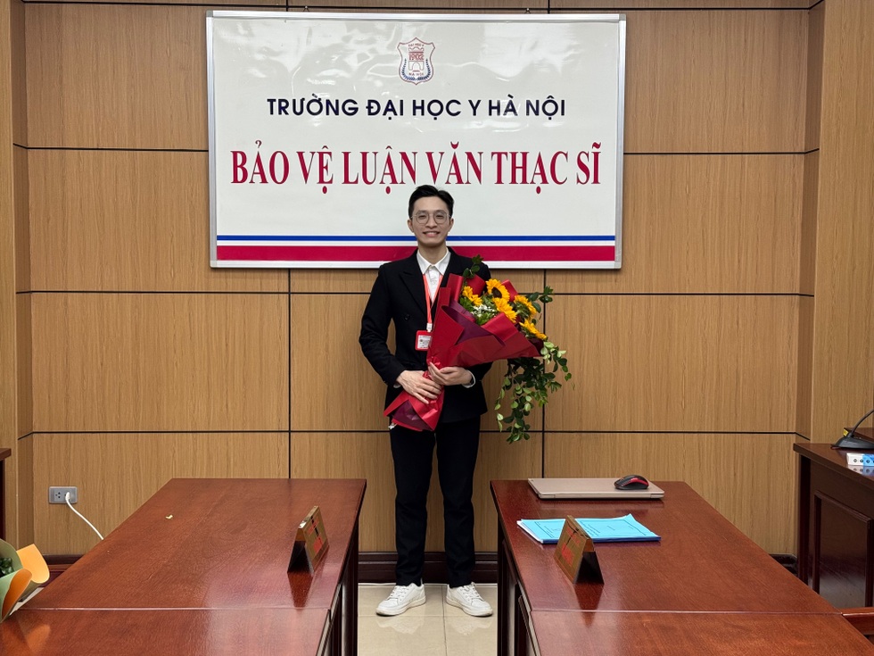 Chuyên ngành bị đồn cứ theo là giàu, bác sĩ nội trú xuất sắc tiết lộ - 2