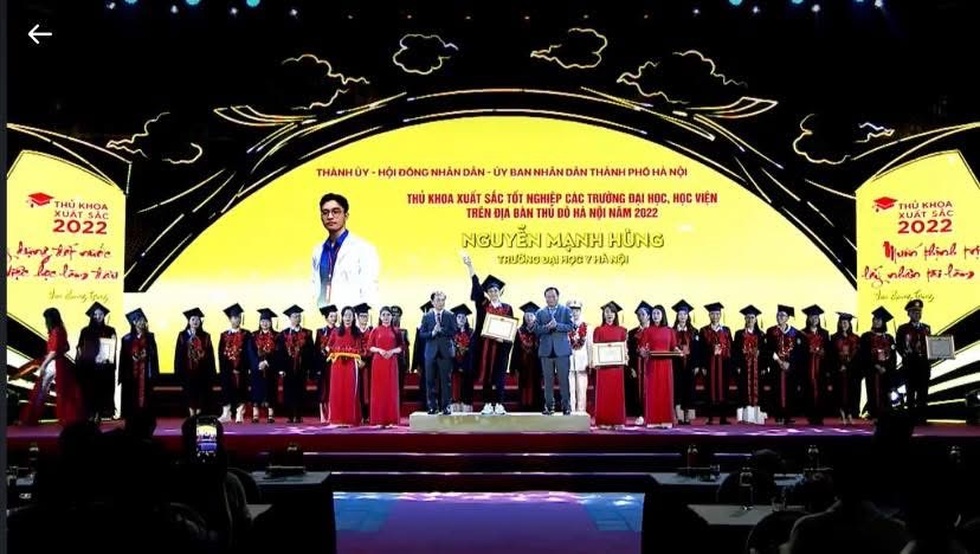 Chuyên ngành bị đồn cứ theo là giàu, bác sĩ nội trú xuất sắc tiết lộ - 4