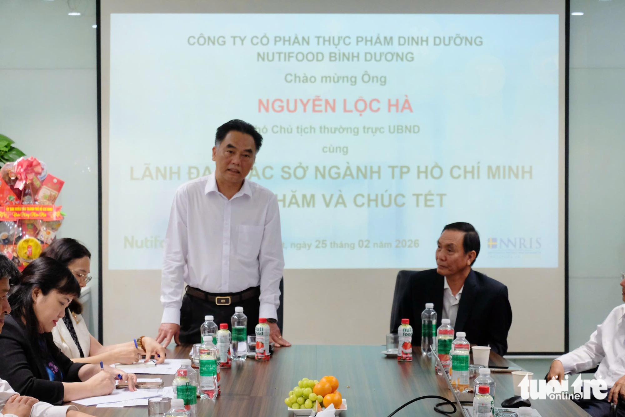 Phó chủ tịch thường trực UBND TP.HCM Nguyễn Lộc Hà thăm, chúc Tết Nutifood và Kumho - Ảnh 2.