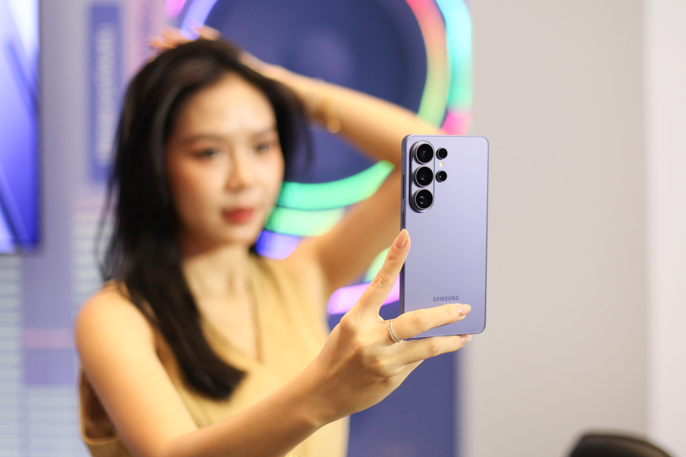 Galaxy S26 - AI Phone đầu tiên của Samsung trình làng, giá từ 25,9 triệu - Ảnh 5.