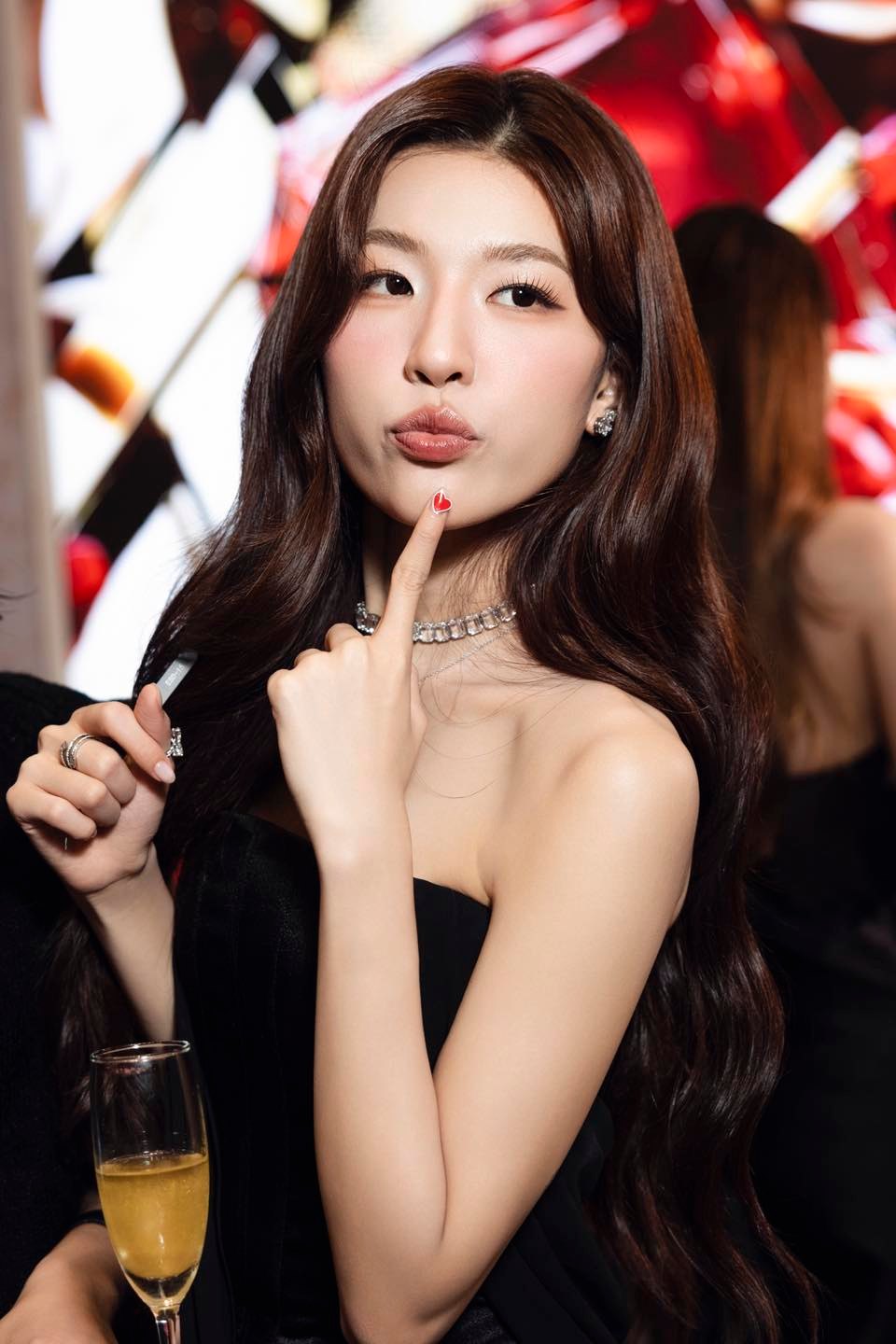 Trấn Thành muốn mời 3 nữ ca sĩ đóng phim Tết 2027: Có 1 người đẹp hơn thiên thần, đảm bảo cực hot- Ảnh 3.