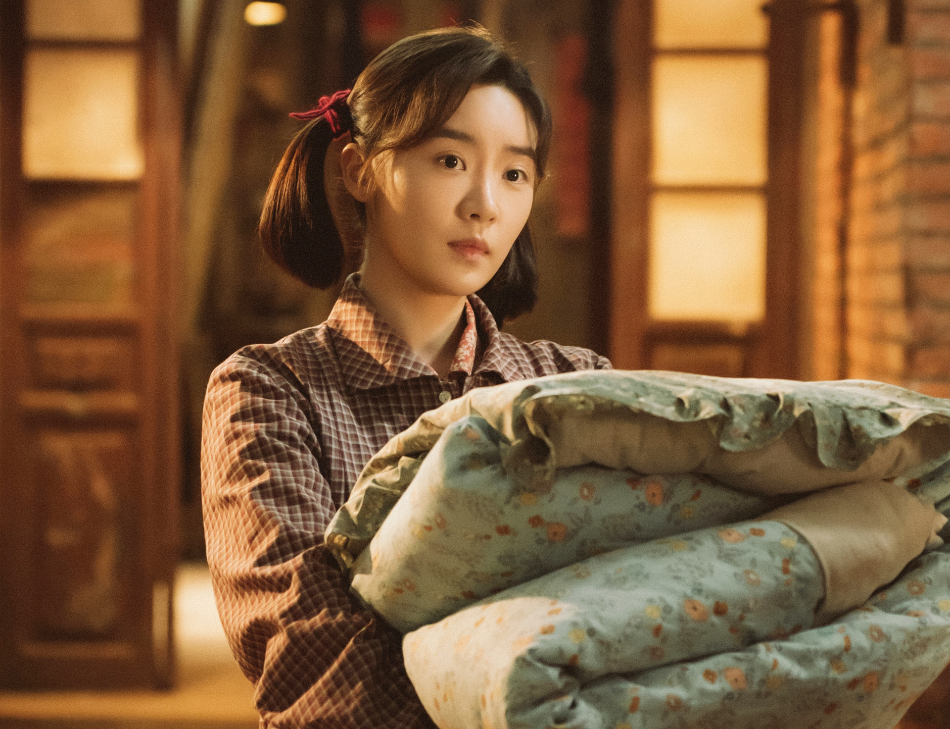 Mỹ nhân U32 vẫn bất chấp đóng thiếu nữ 14 tuổi, nũng nịu như công chúa khiến ai nấy sởn da gà- Ảnh 3.